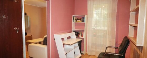 Įėjimo zona ir koridorius – parduodamas butas su buitine technika Klaipėdoje