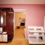 Įėjimo zona ir koridorius – parduodamas butas su buitine technika Klaipėdoje