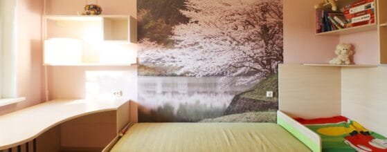 Miegamasis kambarys su langu ir baltais baldais – 55.5 m² butas Klaipėdoje