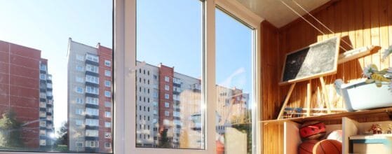 Vienas iš dviejų balkonų – pirmo aukšto butas Laukininkų g. 27