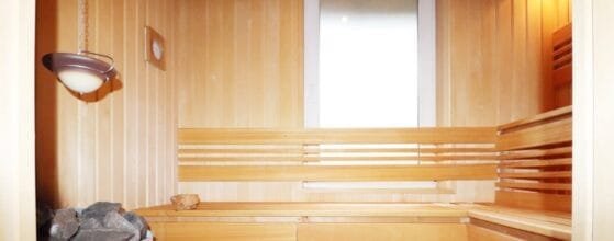 Įrengta pirtis parduodamame sublokuotame name Klaipėdoje