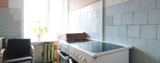 Buto Geležinkelio g. virtuvės ir poilsio zona.