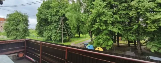 Balkonas 2 kambarių bute Gargžduose